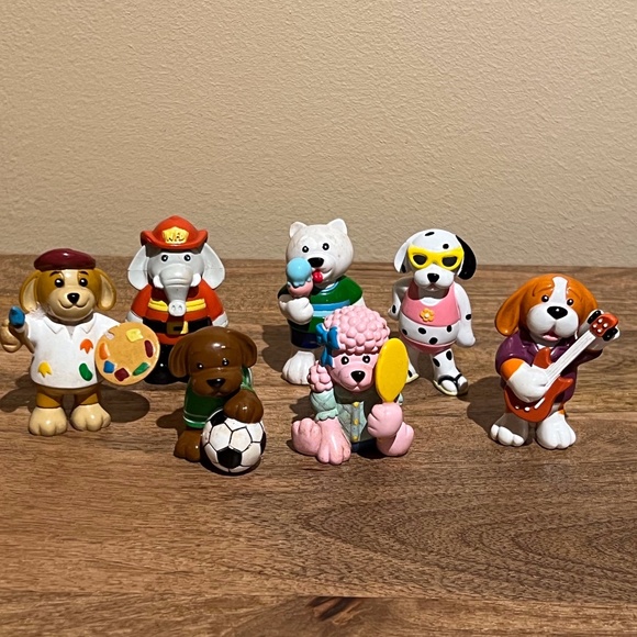 kinz Toys Lot Of 7 kinz Figurines Rock N Roll Beagle And Friends Poshmark